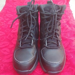 Nike Manoa leather boots